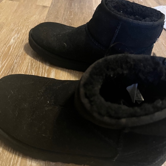 Mini uggs - Picture 4 of 5